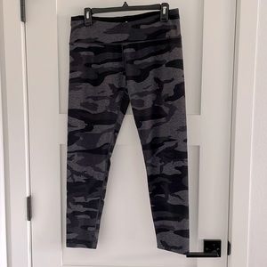 Tuff Athletics Leggings grey camo ankle length